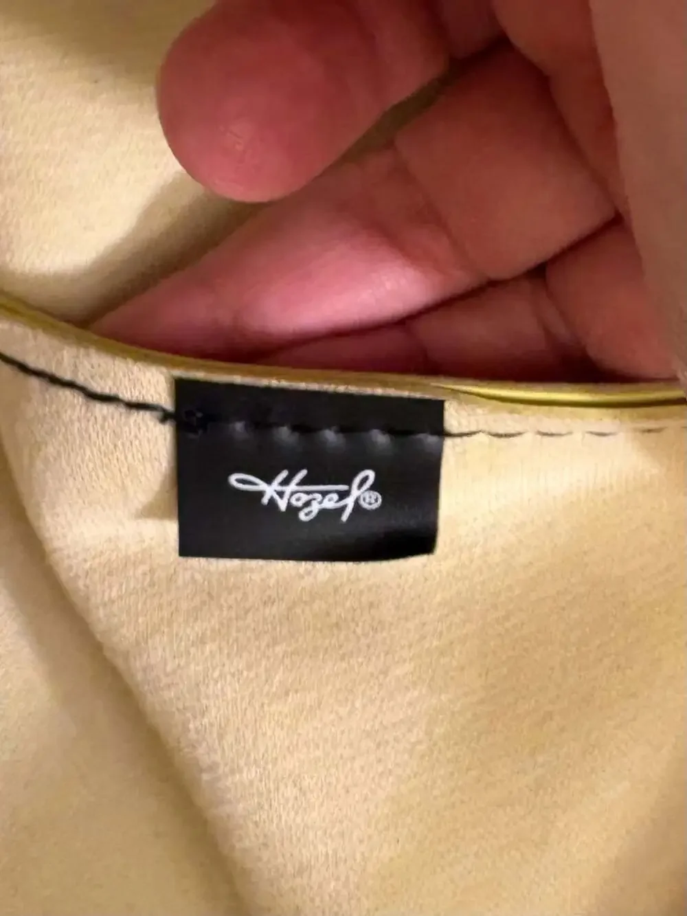 Hozel yellow vinyl